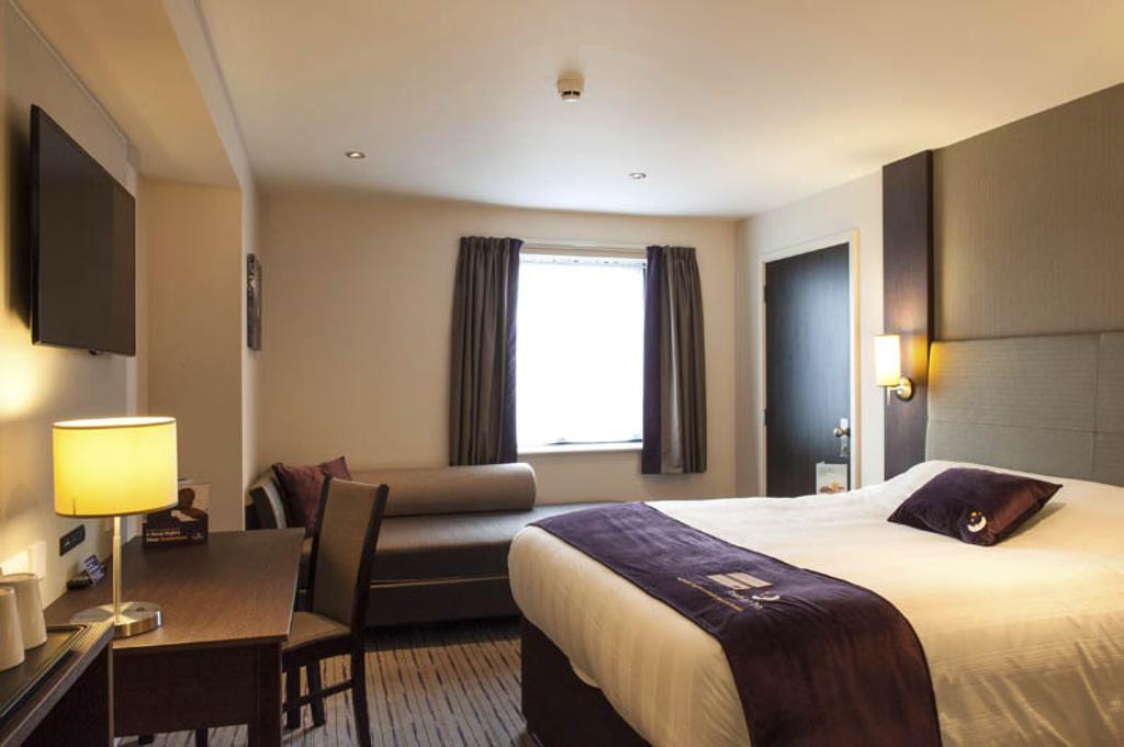Premier Inn London Romford Central Pokój zdjęcie