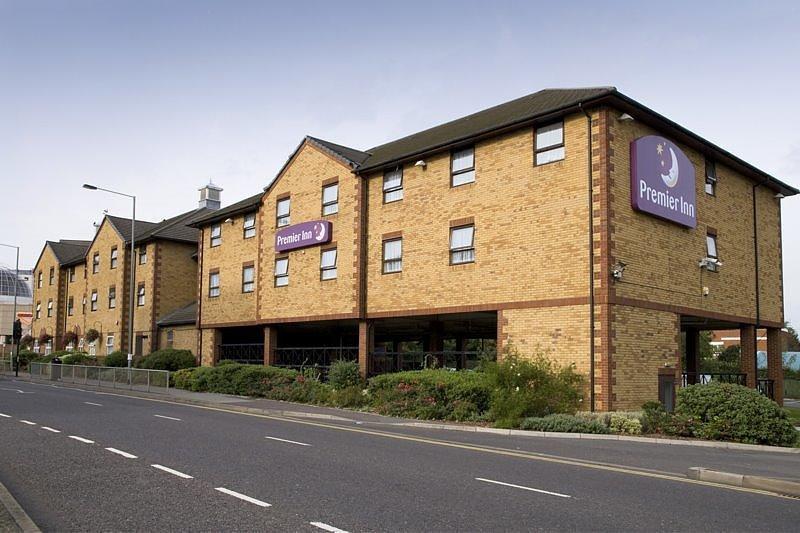 Premier Inn London Romford Central Zewnętrze zdjęcie