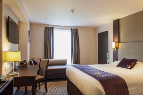 Premier Inn London Romford Central Zewnętrze zdjęcie