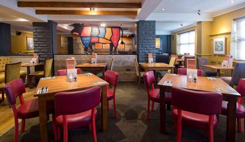Premier Inn London Romford Central Zewnętrze zdjęcie
